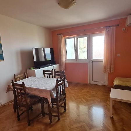 Apartments Vukovic Sveti Stefan Bagian luar foto