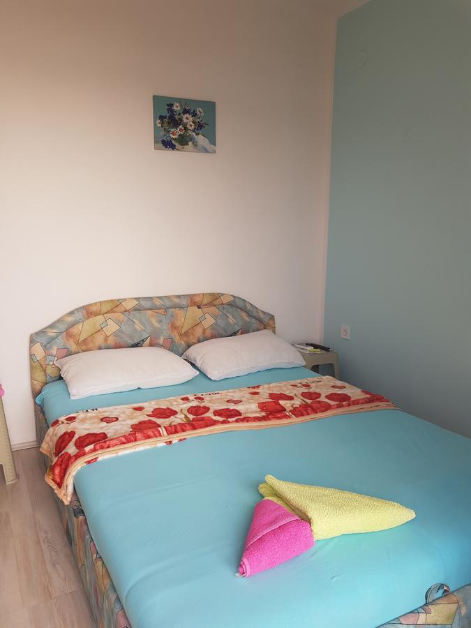 Apartments Vukovic Sveti Stefan Bagian luar foto