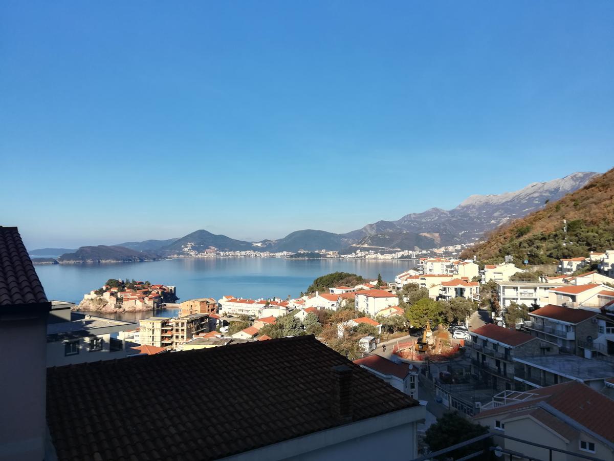 Apartments Vukovic Sveti Stefan Bagian luar foto